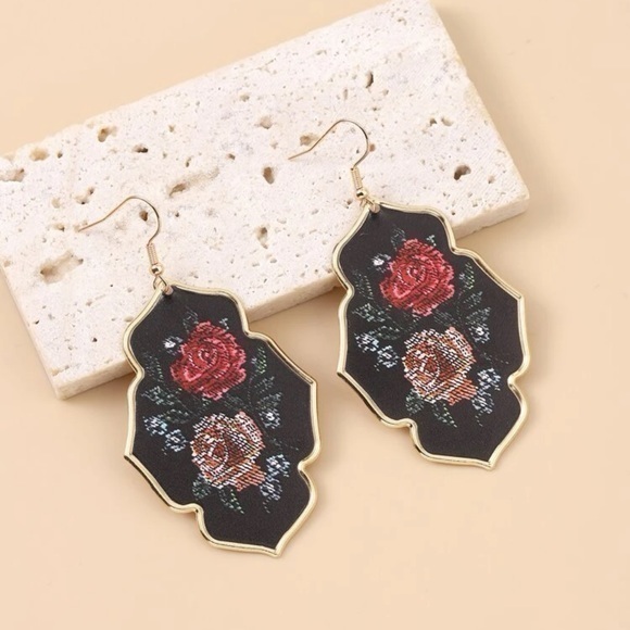 Floral Drop Earrings Golden - Picture 4 of 6